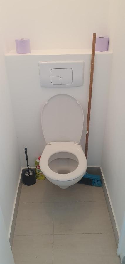 Le 23 Aparthotel Colombes  Luaran gambar